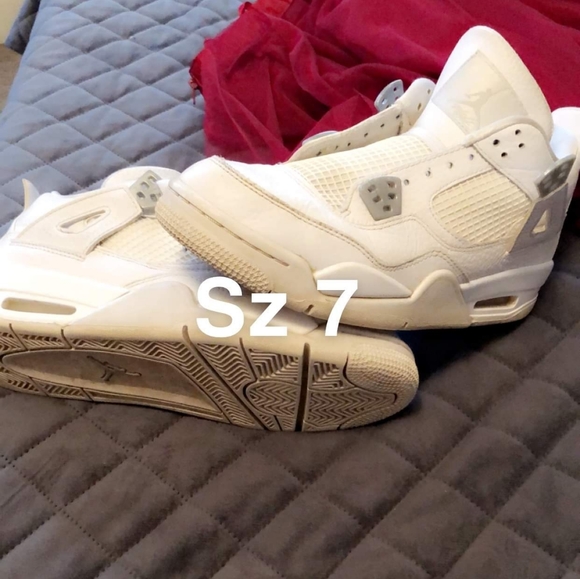 Sneakers all sz 7 - Picture 5 of 8